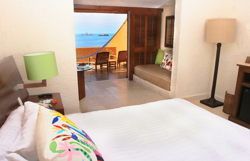 Bedroom 4, Las Brisas Ixtapa, José Azueta