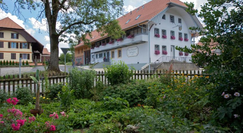La Maison Salvagny, Lac