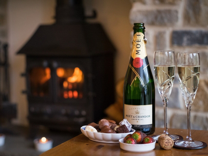 Food & Drinks 5, Pear Tree Cottages, Somerset