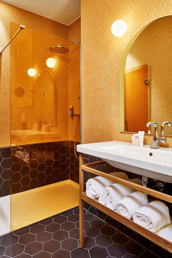 Bathroom 4, Hotel De Cambis, Vaucluse