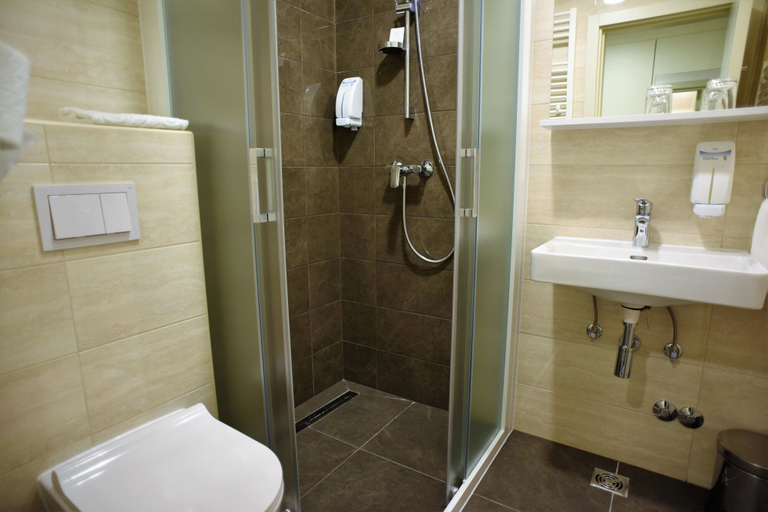 Bathroom 5, Santiny Hotel & Restaurant, Sveta Nedelja