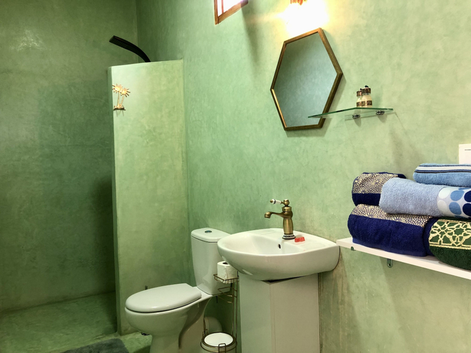 Bathroom 4, Riad Imndi, Marrakech