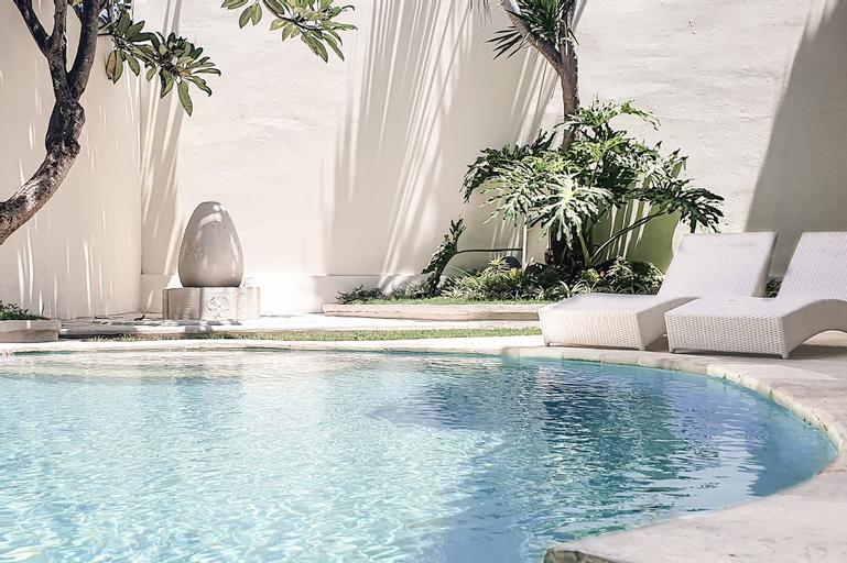Swimming Pool 19