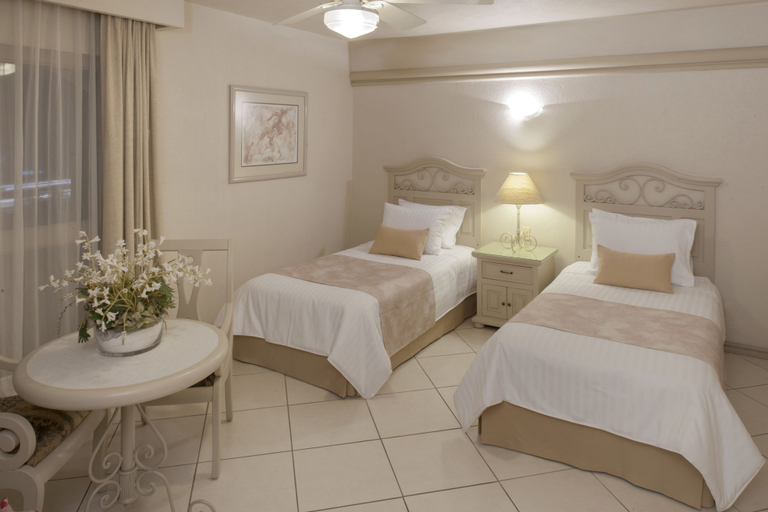 Bedroom 3, Hotel & Suites Quinta Magna, Zapopan