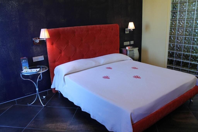 Bedroom 5, ABALON POMPEI RESORT, Napoli
