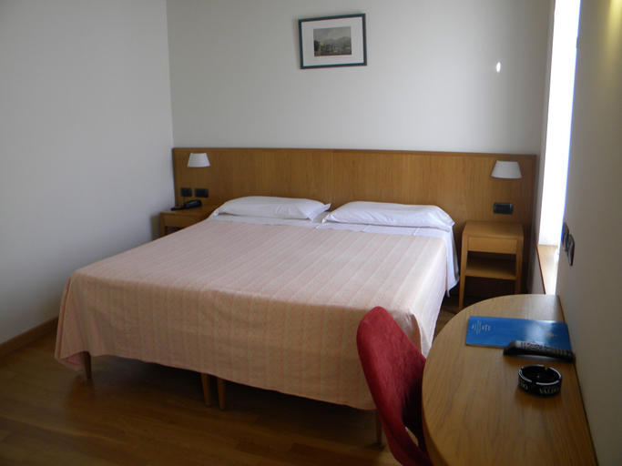 Bedroom 2, Albergo Ristorante Tre Re, Como