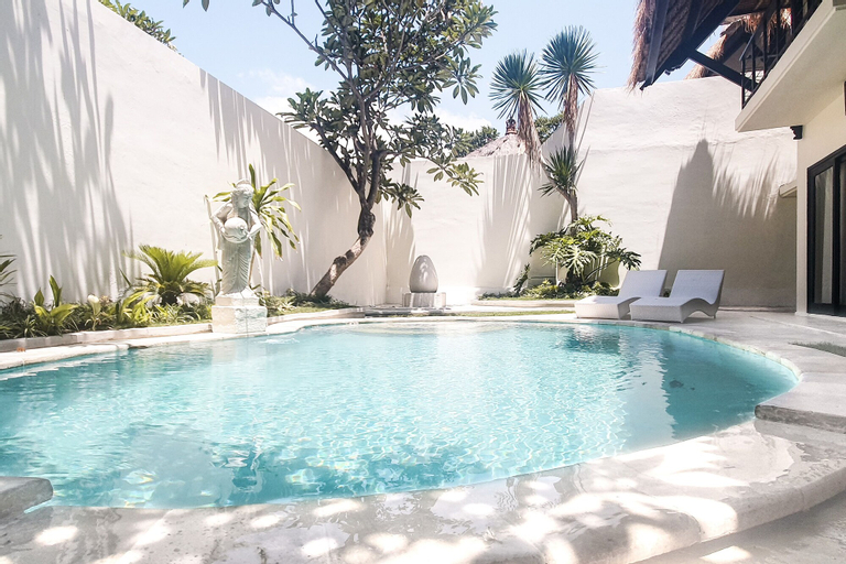 Swimming Pool 18
