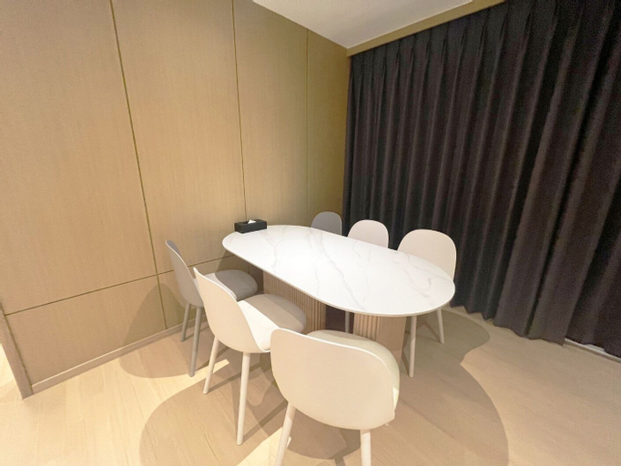 Dining Room 17