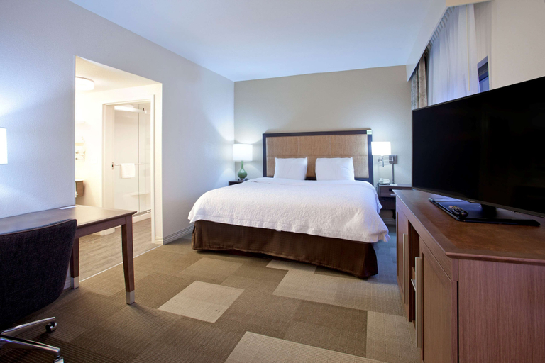 Bedroom 3, Hampton Inn & Suites Nashville-Smyrna, Rutherford