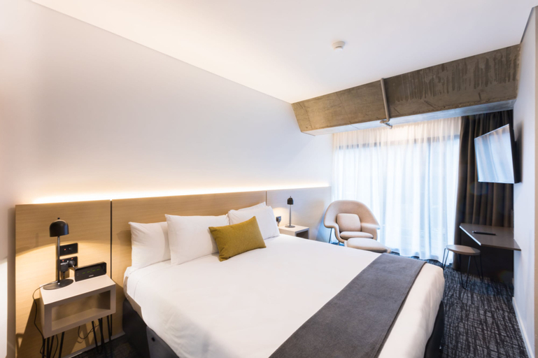 Bedroom 2, Song Hotel Sydney, Sydney
