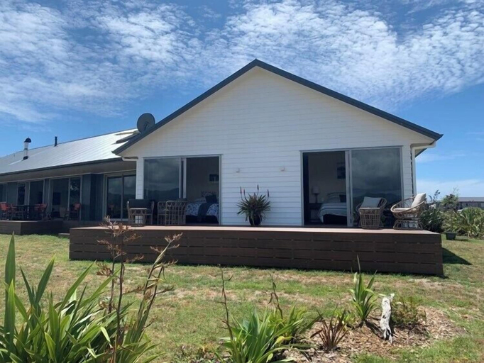 Exterior & Views, The Matarangi B & B, Thames-Coromandel
