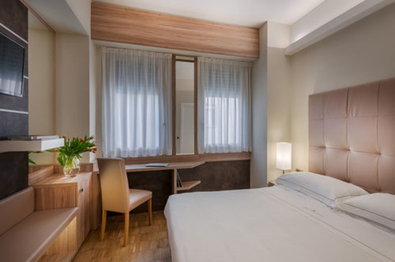 Bedroom 3, Hotel Ariston, Milano