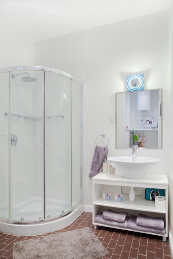 Bathroom, Premium Design Central Suite