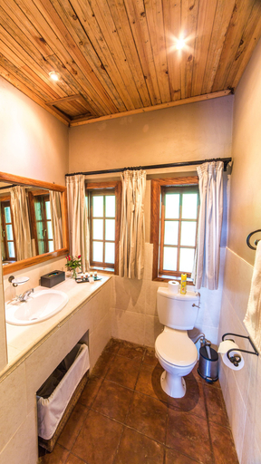 Bathroom 4, Kumbali Country Lodge, Lilongwe City