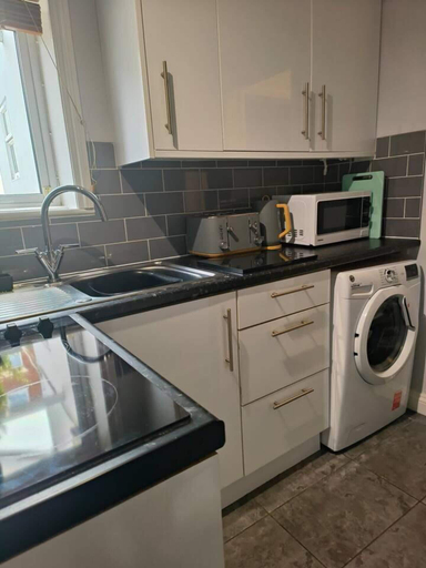 Others 2, Stunning 1-bed Apartment in Southsea, Portsmouth