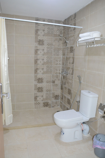 Bathroom 4, Town Hotel, Kénitra