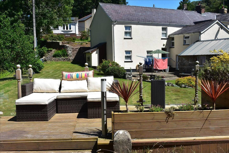 Others 4, Llansteffan 2-bed Cottage, Sleeps 4, Dog Ok, Carmarthenshire