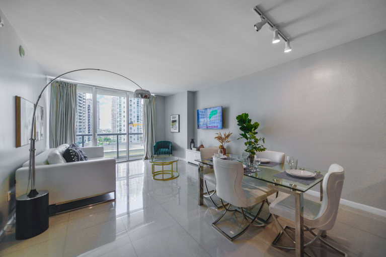 Bathroom 5, Icon Brickell Condo - We Host, Miami-Dade