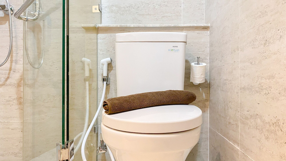 Bathroom 3, Modern Look 1Br With Golf Island And Sea View Gold Coast Apartment, Jakarta Utara