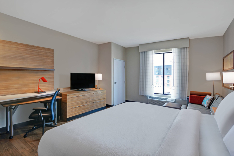 Bedroom 2, TownePlace Suites by Marriott Indianapolis Downtown, Marion