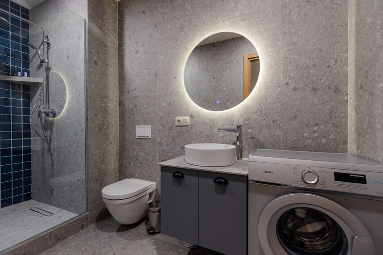Bathroom 3, MiraMar Luxury Residences, Batumi