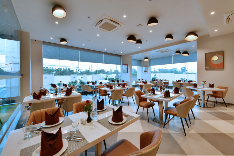 Food & Drinks 3, Click Hotel Pithampur, Indore