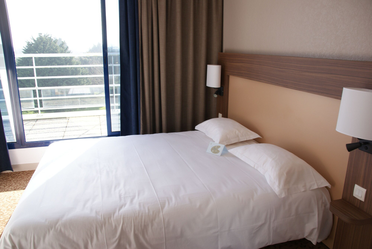 Bedroom 3, Brit Hotel Saint Malo - Le Transat, Ille-et-Vilaine