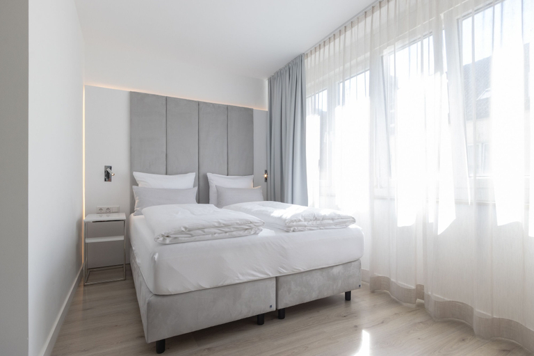 Bedroom 3, zzzpace Smart-Hotel Bielefeld, Bielefeld