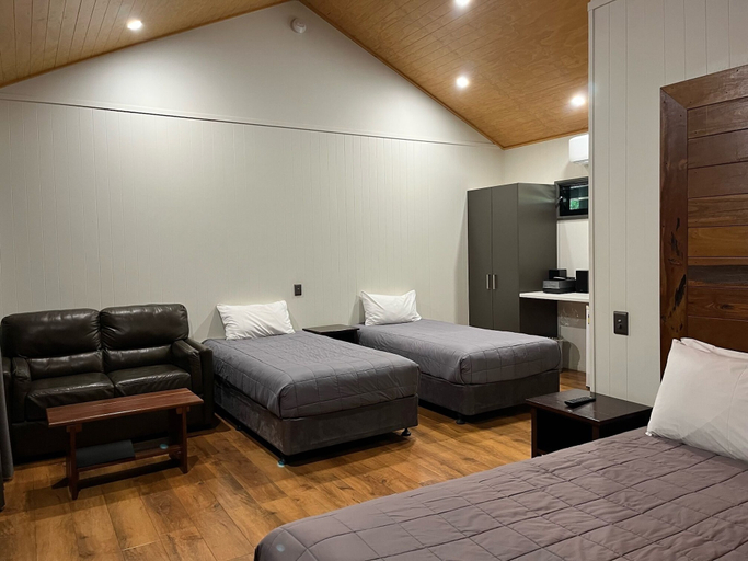 Bedroom 3, Hedlow Retreat, Livingstone - Pt B