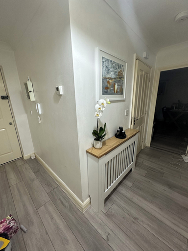 Interior 5, Charming Mi Casa Es Tu Casa 2-bed in Dagenham, London