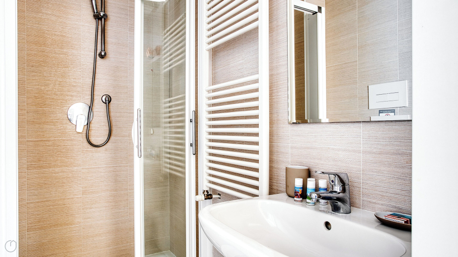 Bathroom 3, Italianway Comfort - Salasco 18, Milano
