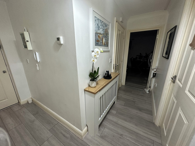 Interior 2, Charming Mi Casa Es Tu Casa 2-bed in Dagenham, London