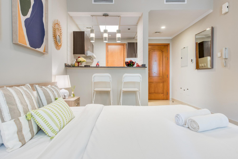 Room 5, Elite LUX Holiday Homes - Fabulous Studio - Access to Beach Metro in Dubai Marina, Dubai