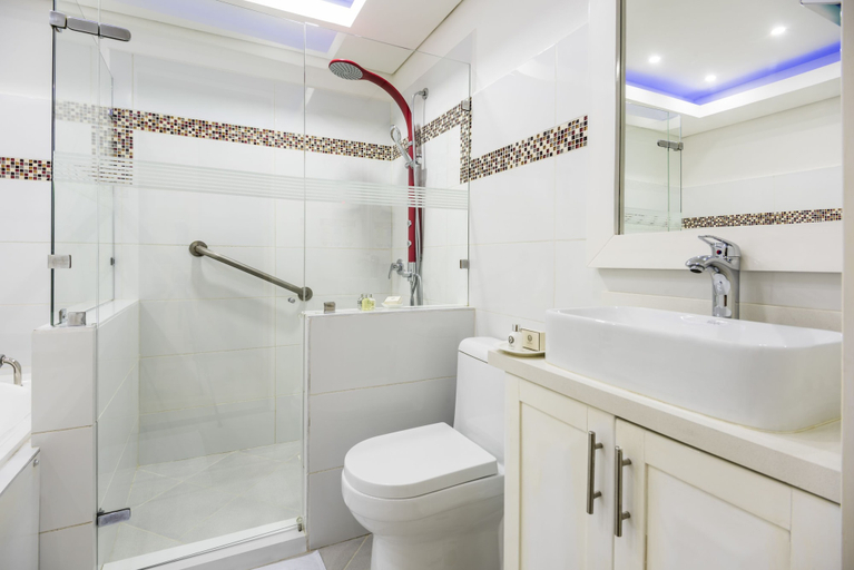 Bathroom 5, Hotel Du Parc, Medellín