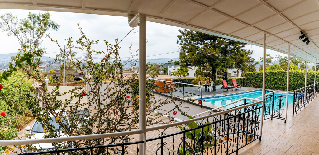 Property grounds 3, Stunning 3-bed House in Kigali, Gasabo
