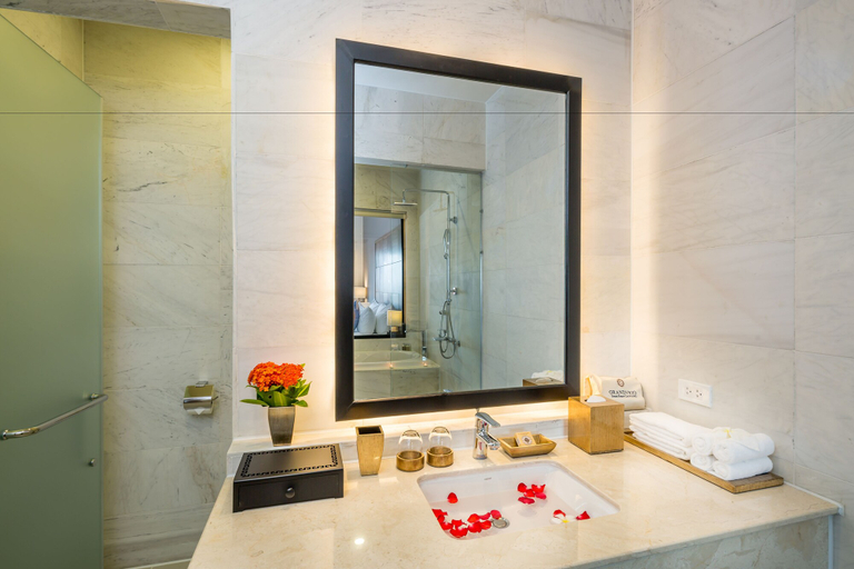 Bathroom 5, Grandvrio Ocean Resort Danang, Da Nang