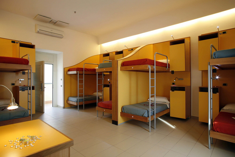 Bedroom 5, Seven Hostel, Napoli
