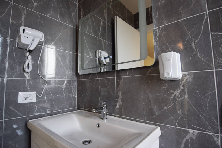 Bathroom 4, Kokalari Apartments - Luxury Residence, Sarandës