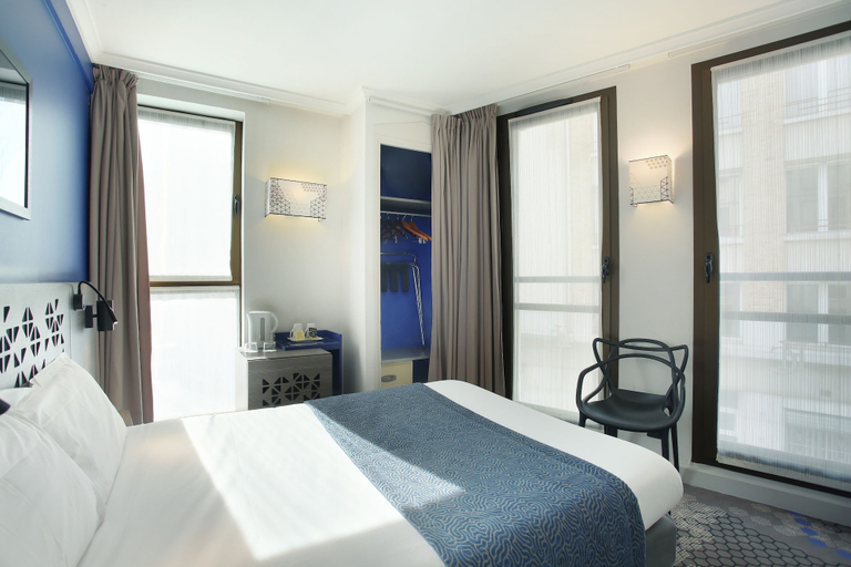 Bedroom 4, Hotel Eiffel Capitol, Paris