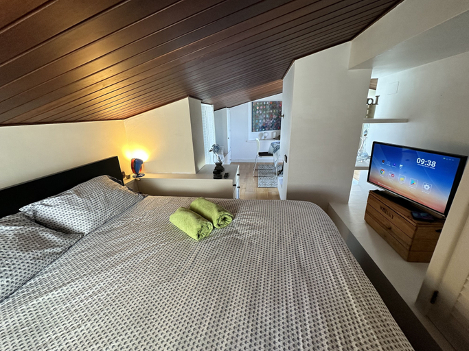 Bedroom 3, Solo Atico Guest Suites, Girona