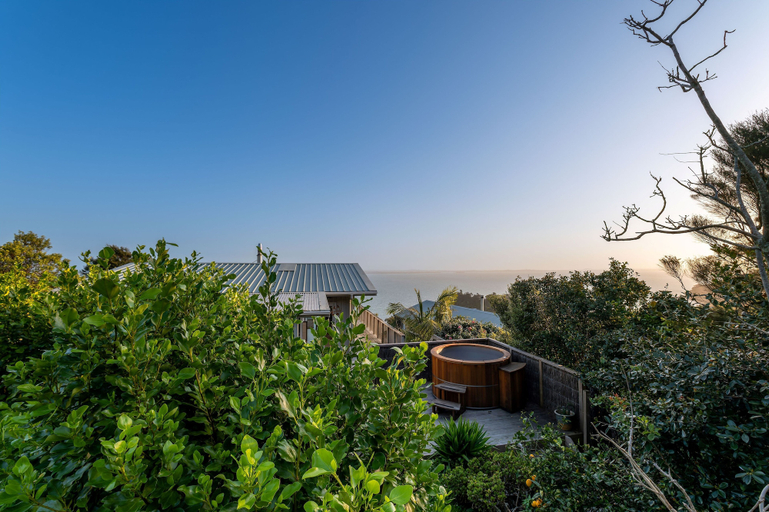 Exterior & Views 2, Omiha Oasis, Auckland