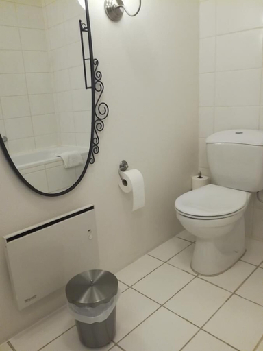 Bathroom 3, Ølsted Kro, Halsnæs