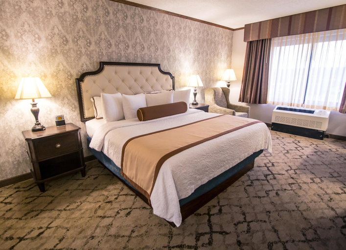 Bedroom 3, Best Western Plus Fairfield Executive Inn, Essex