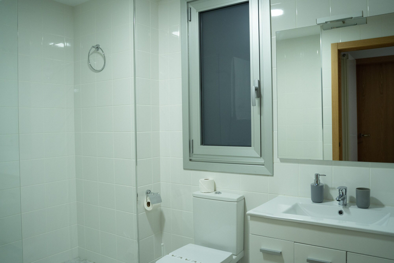 Bathroom 2, Suitel García Barbón 73 - Love your Stay, Pontevedra