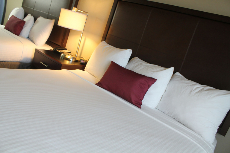 Bedroom 3, Coast Hilltop Inn, Whitman