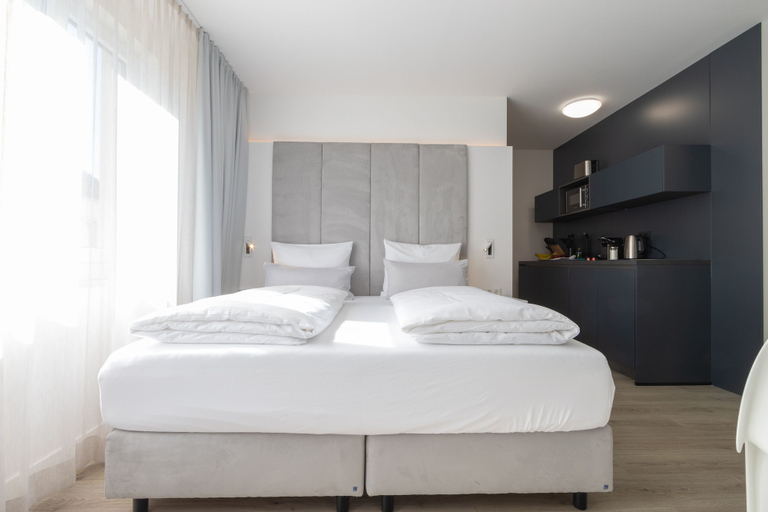 Bedroom 4, zzzpace Smart-Hotel Bielefeld, Bielefeld
