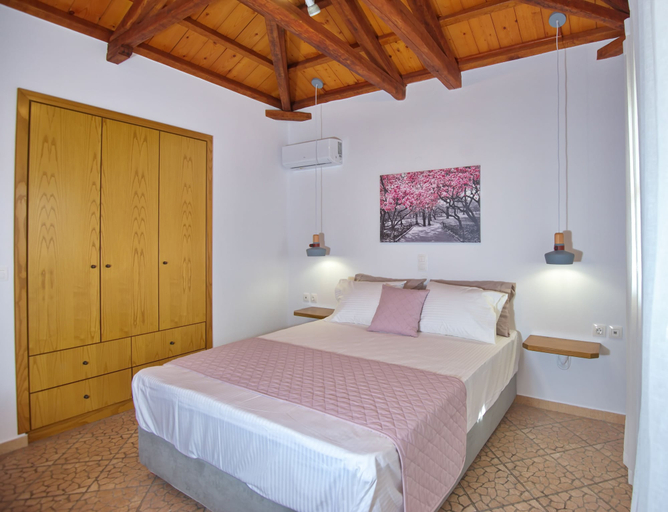 Bedroom 3, Petrino, Thessaly