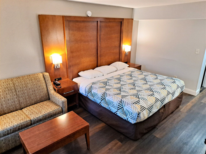 Bedroom 4, Motel 6 Catonsville, MD – Baltimore West, Baltimore