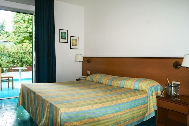 Bedroom 3, Hotel Villa Ciccio, Napoli