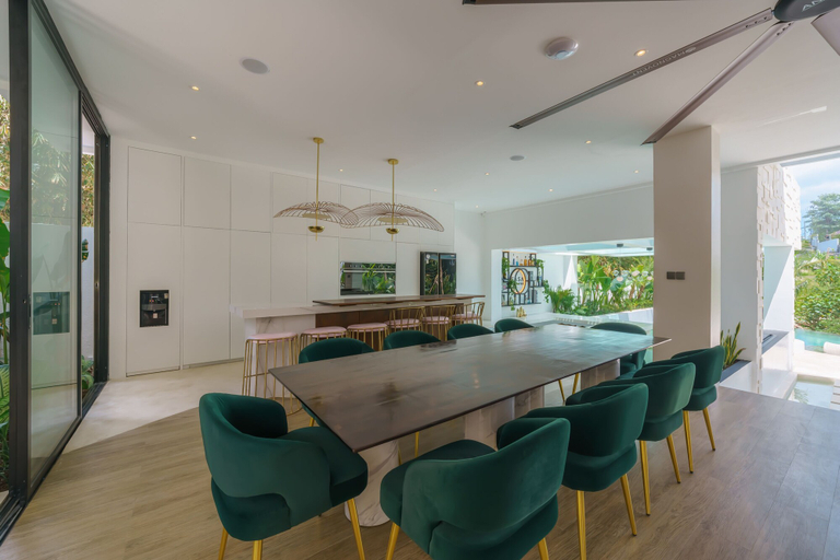Food & Drinks 5, Casa Infinito, Badung
